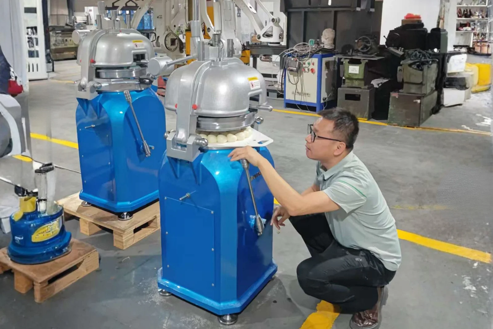 Same Shape, Different Machine: Six Details That Decide Whether It Cuts Even and Rounds True